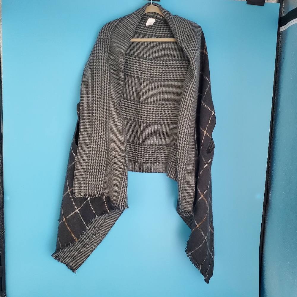 Merona Cape One Size Plaid